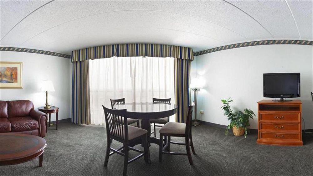 By Ihg Hotel Rockford