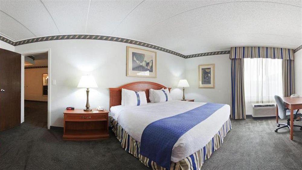 By Ihg Hotel 3*